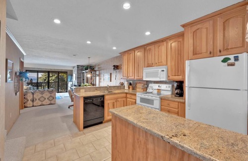 Tahoe Vista Condo | *Special* BeachfrontDream~Private Beach~Lake Tahoe