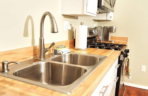Turnagain House | *Special~Bear Haus Combo~Airport~Lake~Family/Games