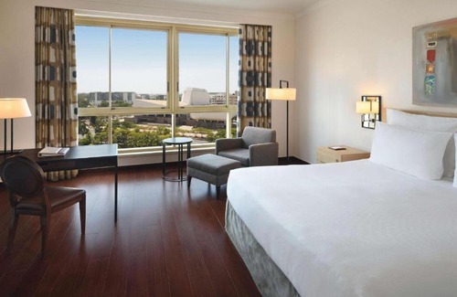 Victoria Borg Apartment | Special Deluxe King Space Available