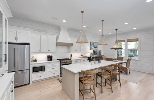 Lakeside at Blue Mountain Beach House | Special Price ☀️ 6 Seat Golf Cart | *Heated & Chilled Pool | New & Gated | Near Restaurants