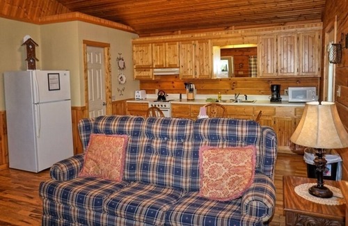 Cherokee Cabin | SPECIAL *Sept. 13th- Oct. 4th 20% off* This cabin is perfect for you!