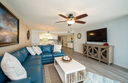 Orange Beach Condo | SPECIALS! BOOK NOW AND SAVE*Phoenix VI unit 6911*3BR/2BA*9th FLR*Sleeps 8