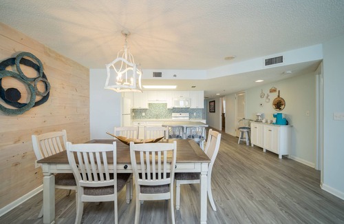 Orange Beach Condo | SPECIALS! BOOK NOW AND SAVE*Phoenix VI unit 6911*3BR/2BA*9th FLR*Sleeps 8