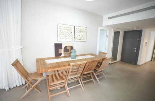Hod HaSharon Apartment | Specious Pastoral And Attractive 5 Bedroom Apartment Center Hod Hasharon
