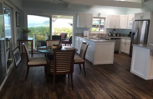 Haleiwa House | Spectacular 2 Bedroom 2 Bath Oceanfront Cottage