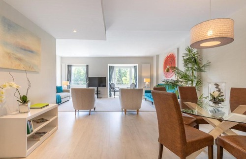 Recoletos Apartment | Spectacular 2-Bedroom Apartment with Stunning Retiro Park Views In the Heart of Barrio Salamanca