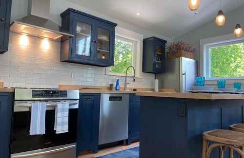Ogunquit House | Spectacular 2-bedroom Carriage House with all amenities in beautifull Ogunquit.