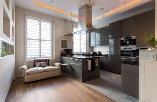 Warwick House | Spectacular 4 Bed House, Pimlico