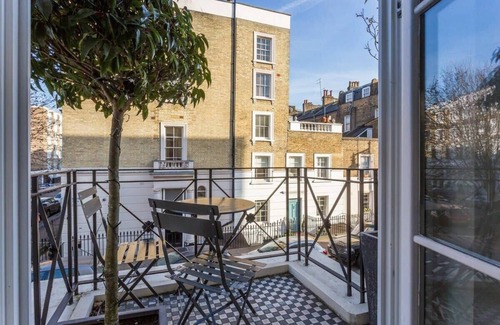 Warwick House | Spectacular 4 Bed House, Pimlico