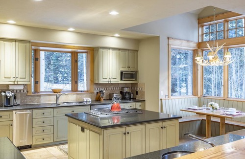 Mountain Village House | Spectacular 8-bedroom ski-in & ski-out luxury slope-side home