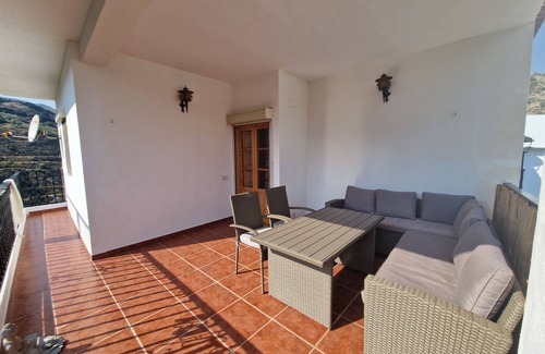 Fregenite House | Spectacular Alcázar Views! 4 Bedroom House | Authentic Spanish Experience