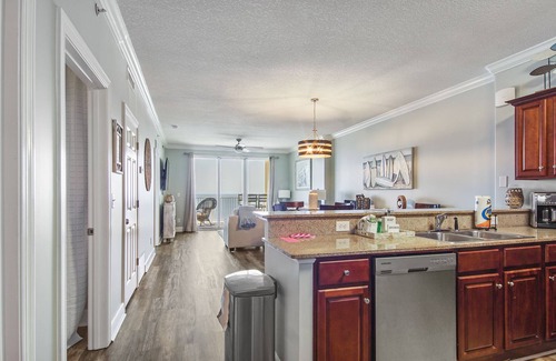 West Panama City Beach Condo | Spectacular beachfront condo! Complimentary beach service included!