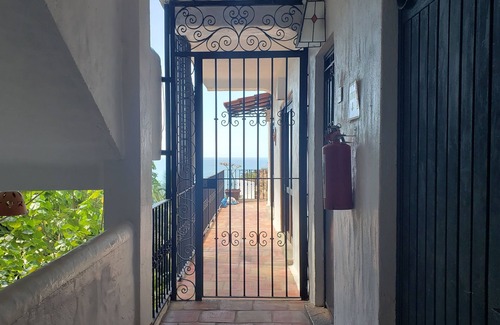 Amapas Condo | Spectacular Bay Views! Above Los Muertos Beach & Old Town.