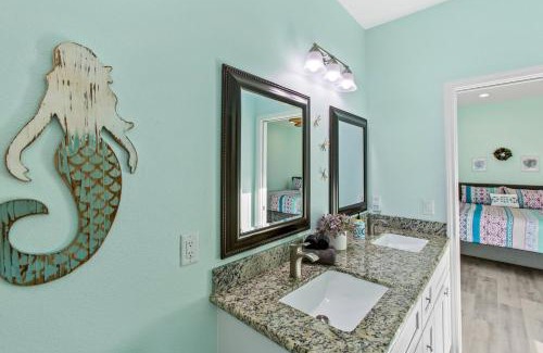Port Bolivar House | Spectacular Beachfront Beauty 5BR 4BTH - Dragon Fly