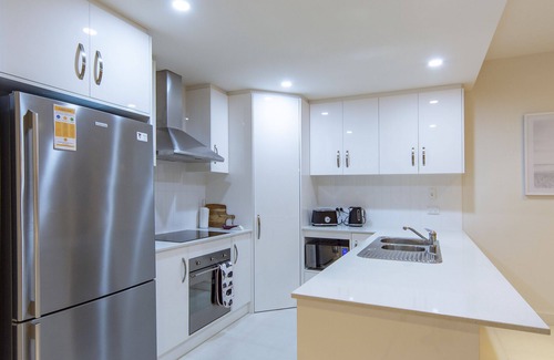 Aldinga Beach House | Spectacular Esplanade 4BR Contemporary with Viewsn