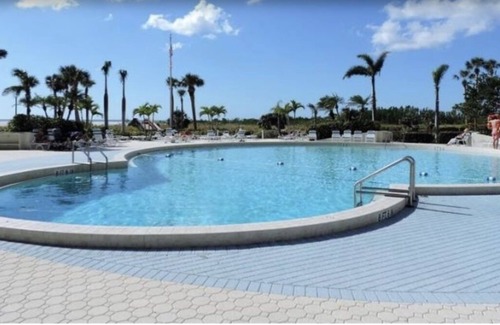 Marco Island Condo | Spectacular FRONT UNIT located on the beach with a full gulf view.