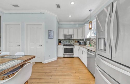 Bahama Beach House | Spectacular Gulf View Beach House- Private Pool, Sleeps 12