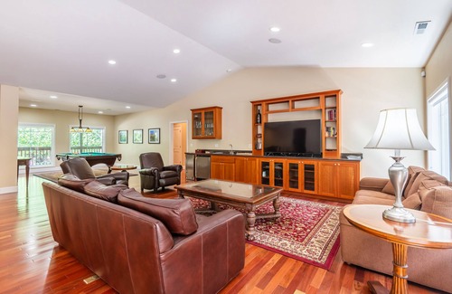 Bandon House | Spectacular Golf Group Vacation Rental at Bandon Dunes Golf Resort