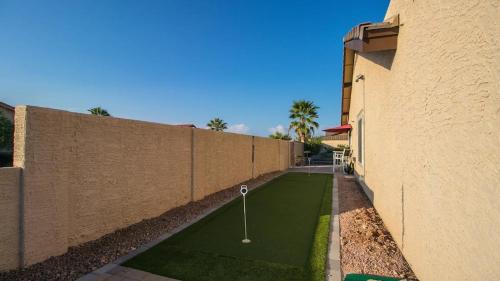 Fountain Hills House | Spectacular Hilltop Home wResort Like Backyard