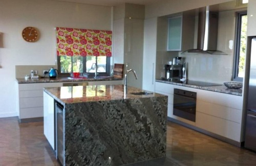 Point Lookout House | Spectacular holiday home high on the hill with fabulous views and.