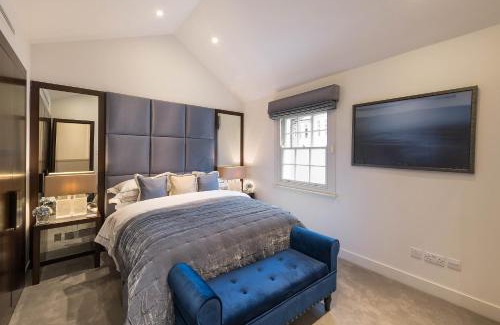Brompton & Hans Town House | Spectacular Knightsbridge House Harrods 1 minute