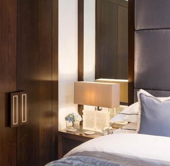 Brompton & Hans Town House | Spectacular Knightsbridge House Harrods 1 minute