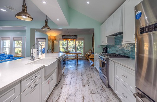 Sandestin House | SPECTACULAR LAKE FRONT~6Person Golf Cart~Renovated~FREE Activities~HEATEDPOOL