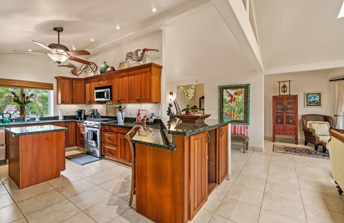 Princeville House | Spectacular Lakeside, Bali Hai Mountain View, Fairway Home