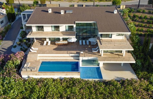 Sotogrande Villa | Spectacular luxurious villa with panoramic views