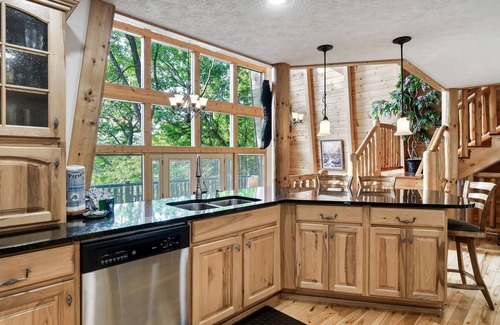 Chalet Village Cabin | Spectacular Mountain Views! 2 Car Garage! Gameroom! Fireplaces! Hot Tub! Ober!