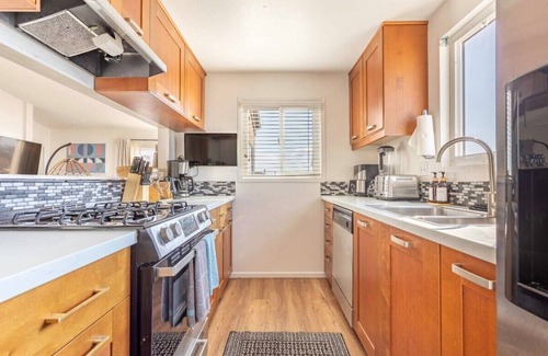Gas Lamp Section House | Spectacular Ocean & Pier View Lux Family Vacation