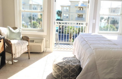 Gulf Place Apartment | Spectacular Ocean View! Great Location On 30A King Bed ,Newly Remodeled!