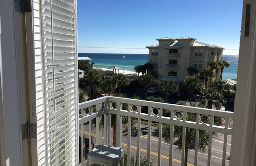 Gulf Place Apartment | Spectacular Ocean View! Great Location On 30A King Bed ,Newly Remodeled!