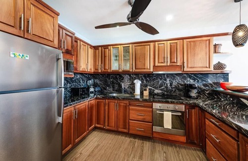 Playa Flamingo Condo | Spectacular Ocean Views with Pool