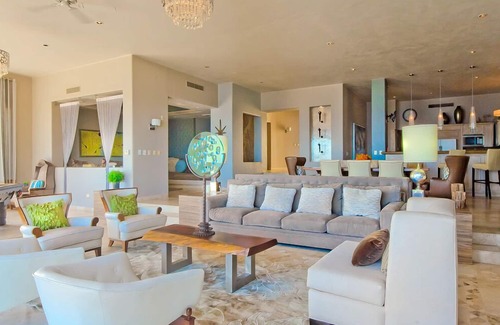 Pedregal Villa | Spectacular Ocean Front 10 bedroom villa. Best house and staff in Cabo!
