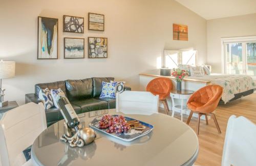 Depoe Bay Apartment | Spectacular Ocean Views! Spouting Horn Two