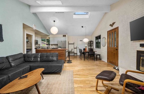 Oak Grove House | Spectacular Pet Friendly Forested Retreat, Game Room w/Ping Pong, Gorgeous Patio Under the Trees