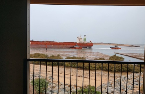 Port Hedland Apartment | Spectacular Port Views