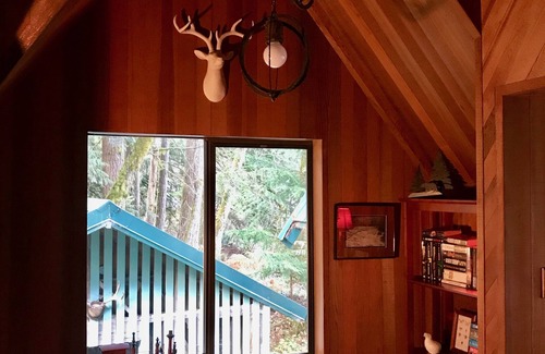 Skykomish Ski Chalet | Spectacular Riverfront Chalet w Expansive Views, Hot Tub, Perfect Ski Retreat!