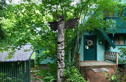 Skykomish Ski Chalet | Spectacular Riverfront Chalet w Expansive Views, Hot Tub, Perfect Ski Retreat!