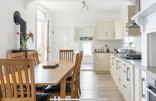 West Runton House | Spectacular sea views, beach, pubs, cafes & restaurants just on your doorstep!