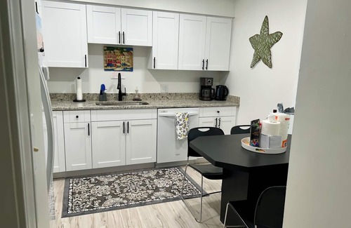 Northeast Virginia Beach House | Spectacular & Spacious Hideaway: 1 Min WALK to the Beach, NO Streets to Cross!