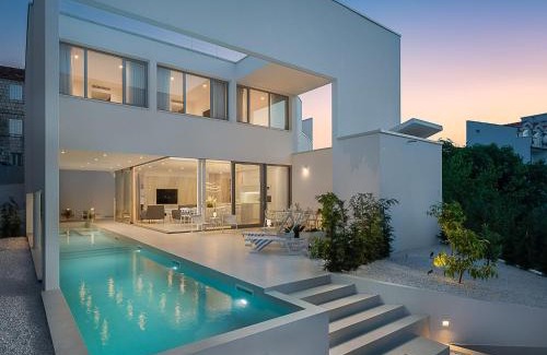 Trogir Villa | Spectacular Trogir Villa 4 Bedrooms Villa Trogir Sunrise Breath-Taking Sea Views & Heated Swimming Pool
