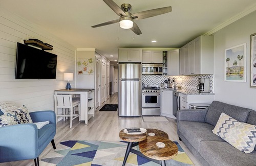 Hilton Head Island Condo | Spectacular Oceanfront Views! Steps to the Sand and Coligny