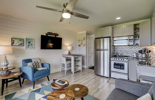 Hilton Head Island Condo | Spectacular Oceanfront Views! Steps to the Sand and Coligny