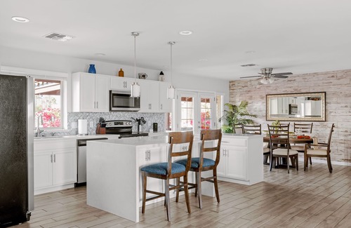 Fountain Hills House | Spectacular Views! Top Notch Comfort. Heated Pool. Game Room. Private. Spacious.
