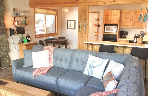 Lake City House | Spectacular Views! 2 BR 2 Bathrooms Edge of Town by Bakery and Grocery Store