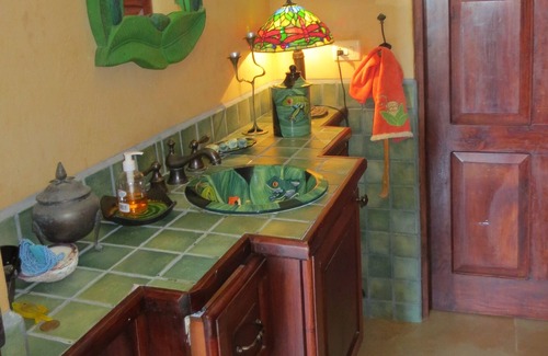 Barco Quebrado Villa | Spectacular Views Overlooking the Pacific.