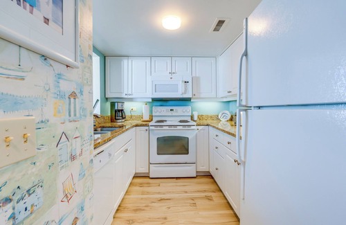 Myrtle Beach Condo | Spectacular Views! Oceanfront! 3BR/3BA! Recently Renovated! Beach Locker!