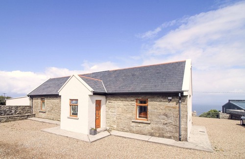 Doolin Cottage | Spectacular Views out to the Aran Islands and Doolin